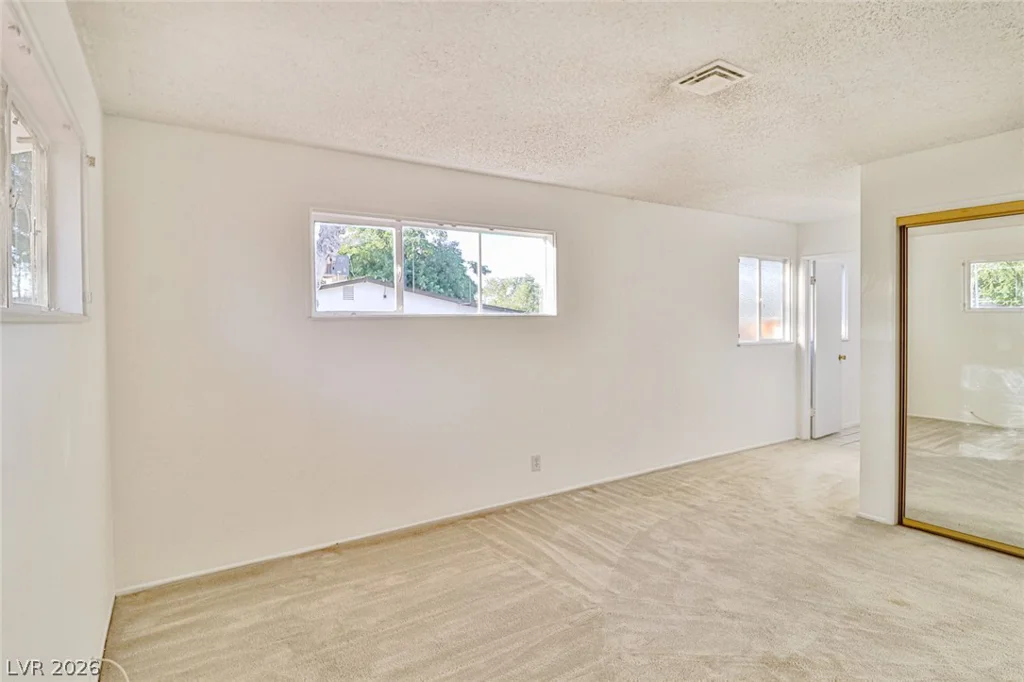 1517 Bryn Mawr, Las Vegas, NV 89102