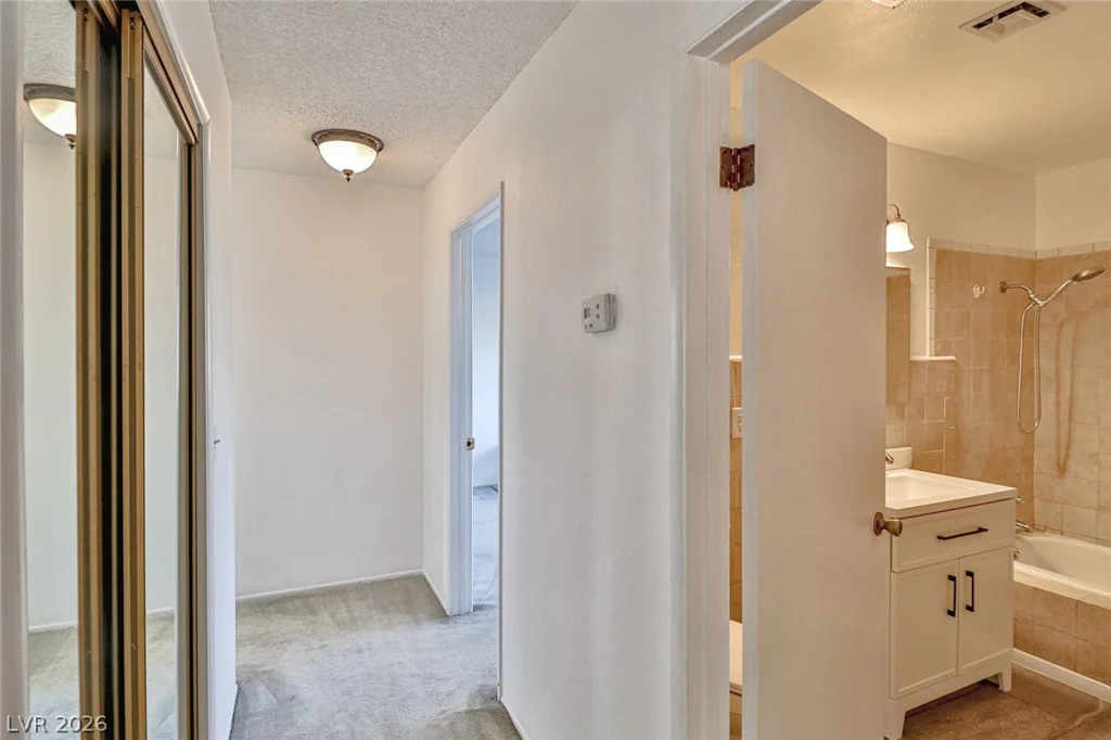 1517 Bryn Mawr, Las Vegas, NV 89102