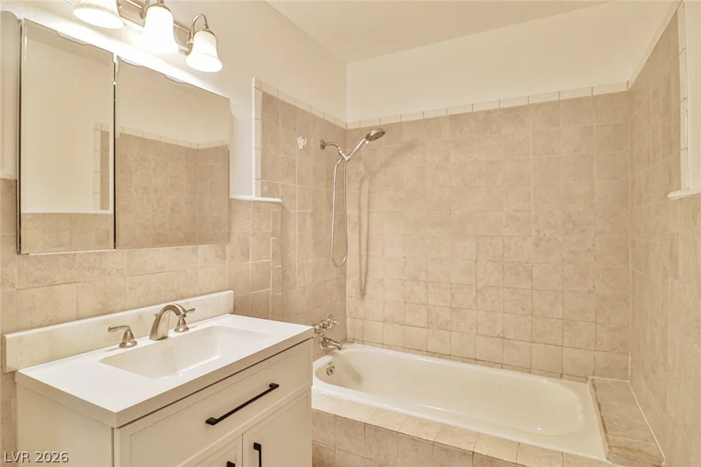 1517 Bryn Mawr, Las Vegas, NV 89102
