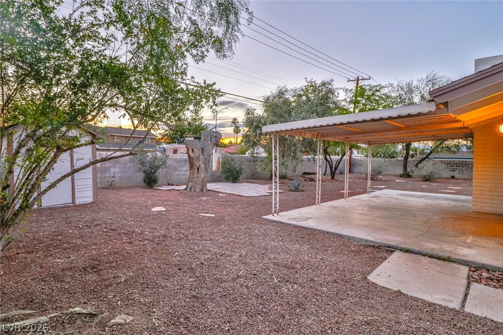 1517 Bryn Mawr, Las Vegas, NV 89102
