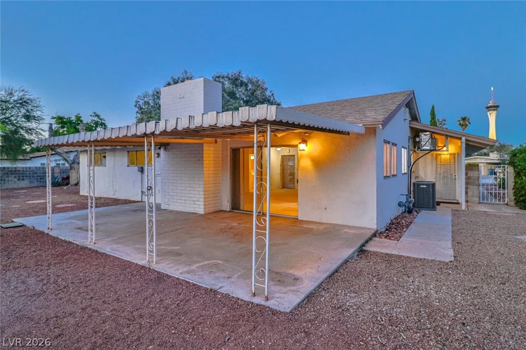 1517 Bryn Mawr, Las Vegas, NV 89102