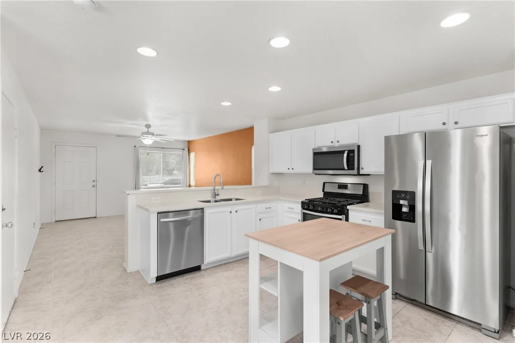 10380 Commanche Moon, Las Vegas, NV 89129