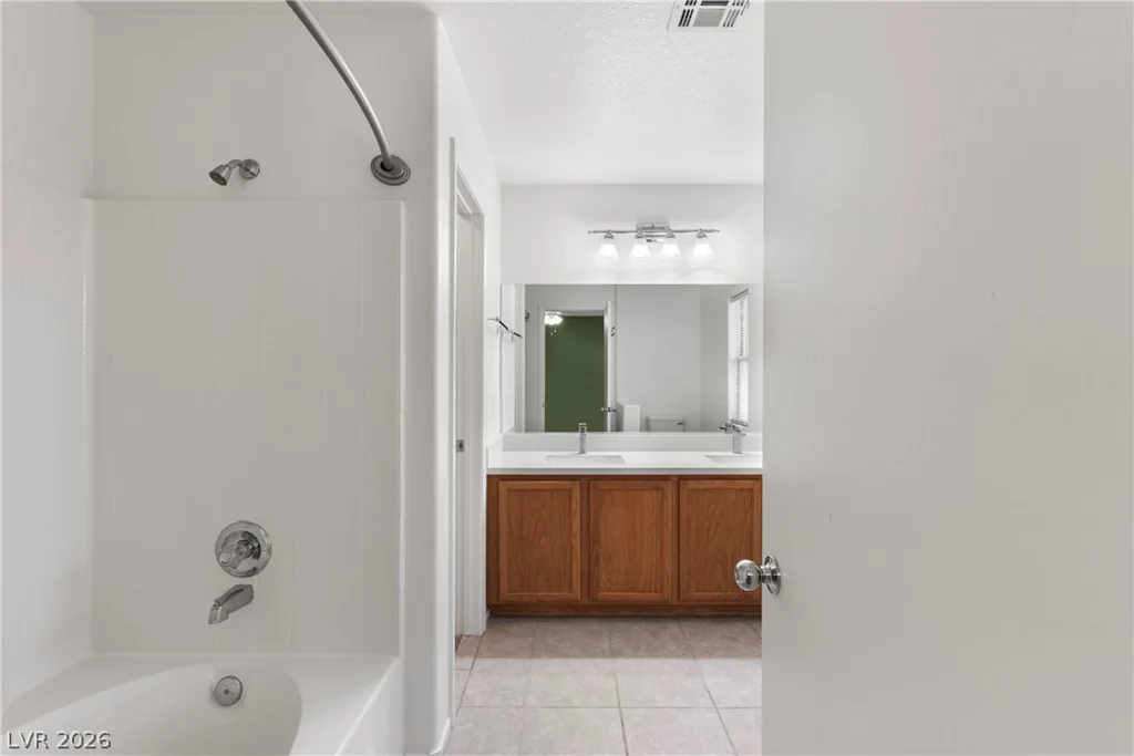 10380 Commanche Moon, Las Vegas, NV 89129