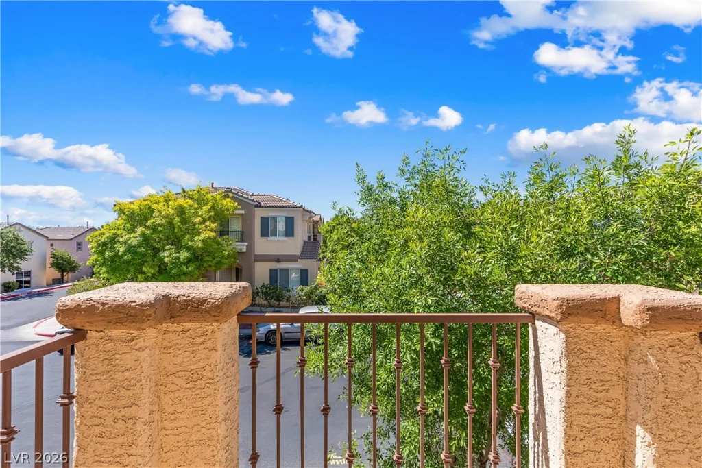 10380 Commanche Moon, Las Vegas, NV 89129