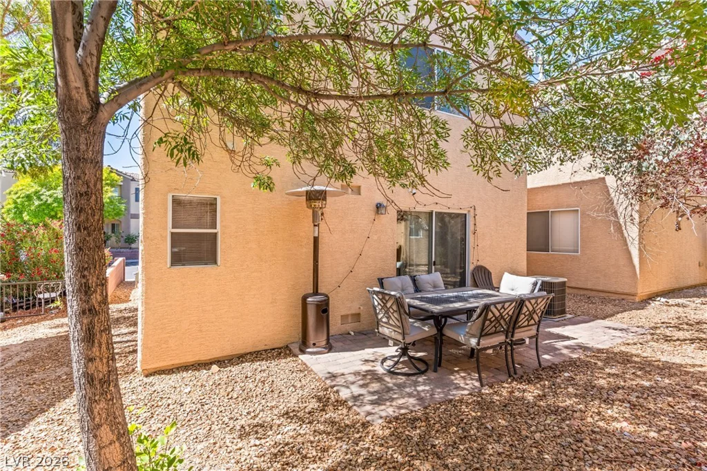 10380 Commanche Moon, Las Vegas, NV 89129