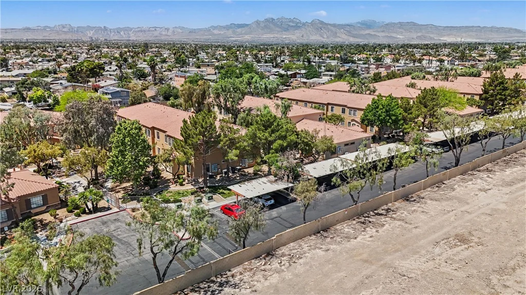 2101 Hussium Hills, Las Vegas, NV 89108
