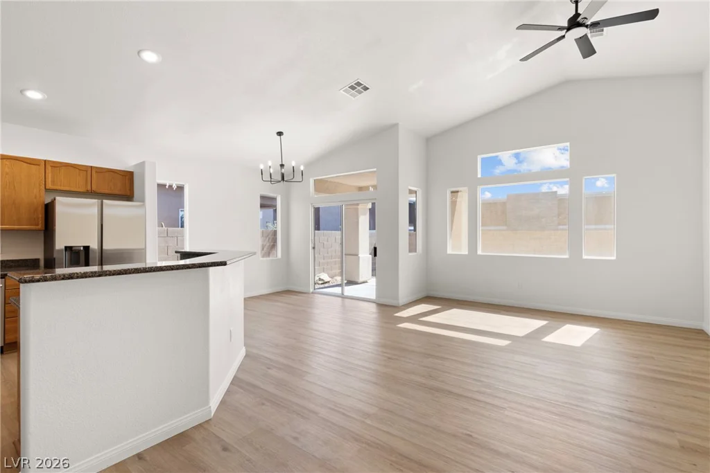 7978 Half Moon Point, Las Vegas, NV 89113