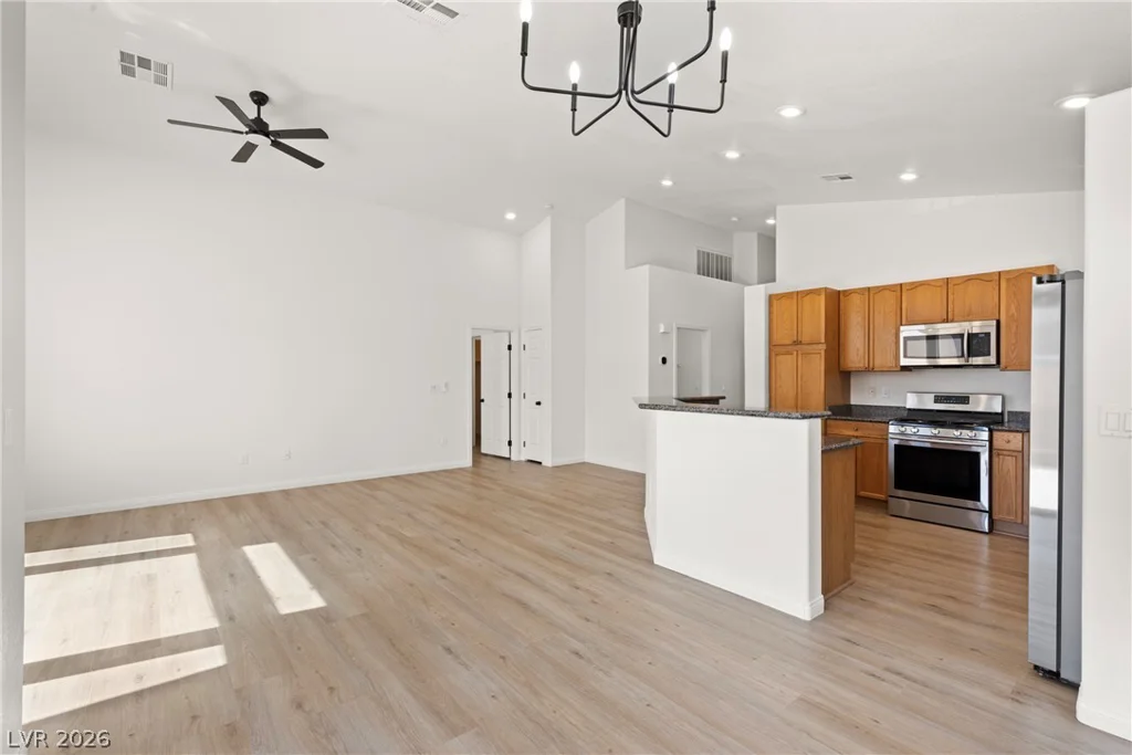 7978 Half Moon Point, Las Vegas, NV 89113