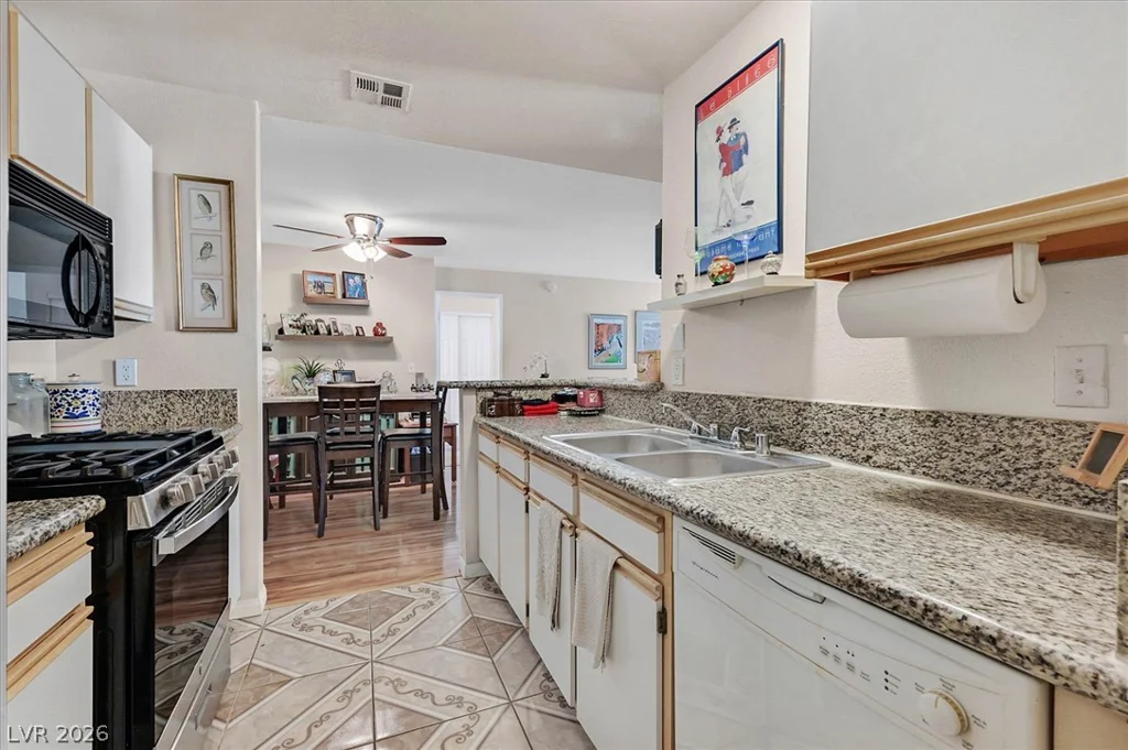 2200 Fort Apache, Las Vegas, NV 89117