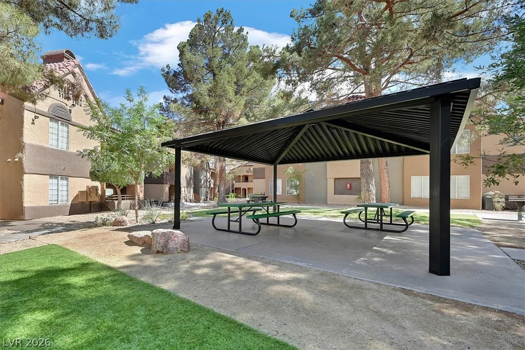 2200 Fort Apache, Las Vegas, NV 89117