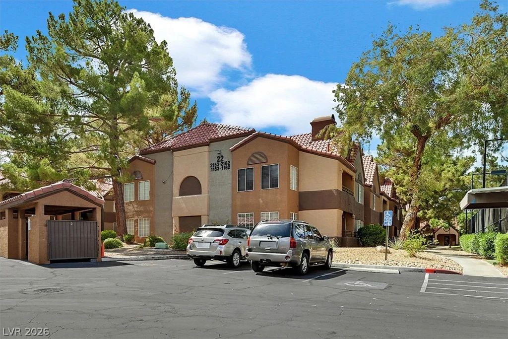 2200 Fort Apache, Las Vegas, NV 89117