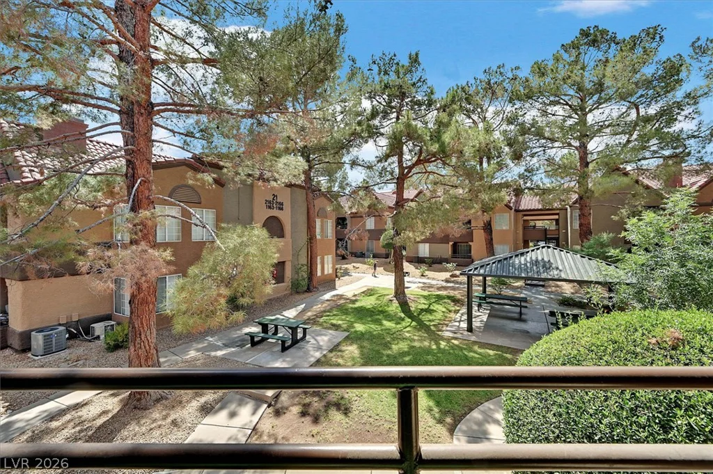 2200 Fort Apache, Las Vegas, NV 89117