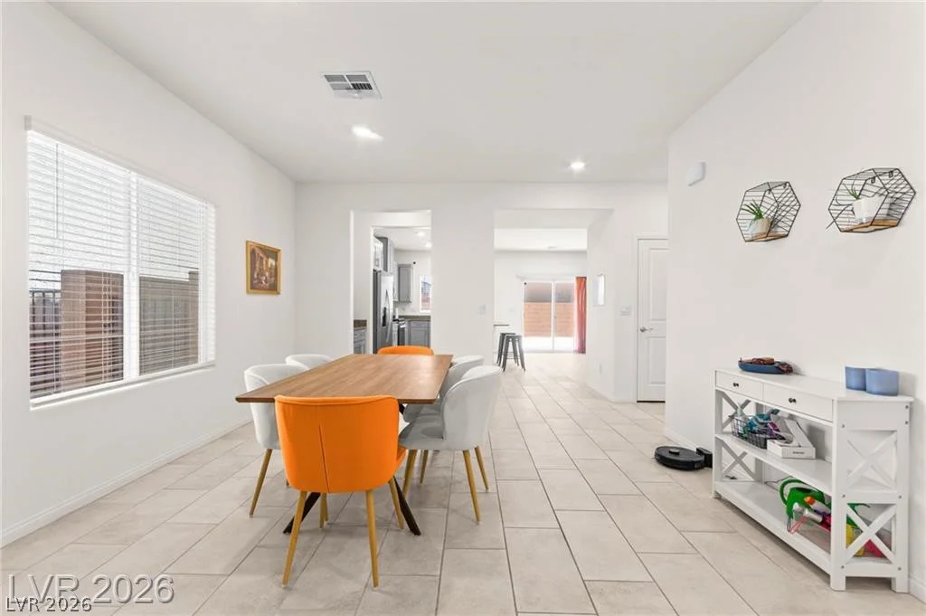 1880 Vass Springs, North Las Vegas, NV 89084