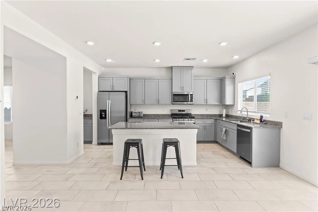 1880 Vass Springs, North Las Vegas, NV 89084