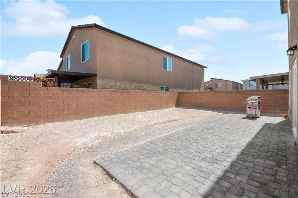 1880 Vass Springs, North Las Vegas, NV 89084