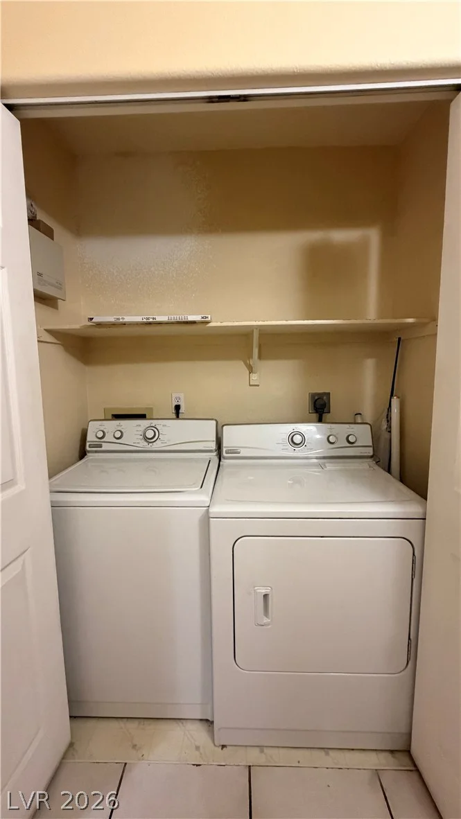 2725 Nellis, Las Vegas, NV 89121