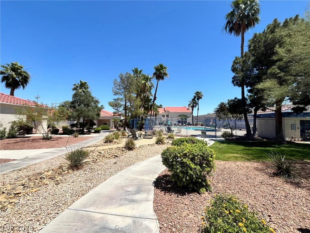 2725 Nellis, Las Vegas, NV 89121
