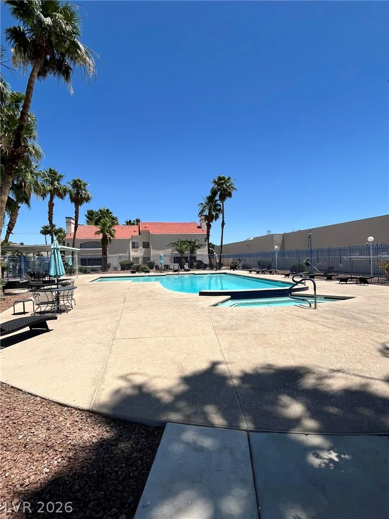 2725 Nellis, Las Vegas, NV 89121