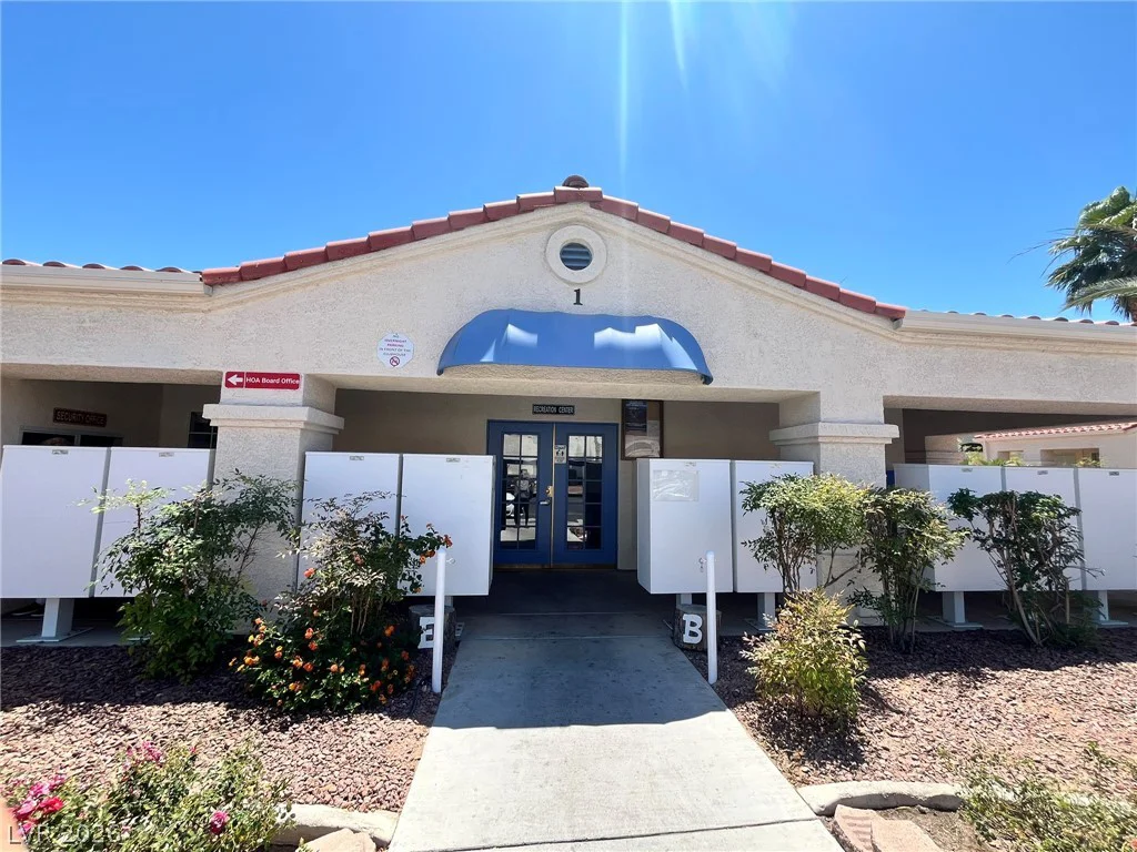 2725 Nellis, Las Vegas, NV 89121