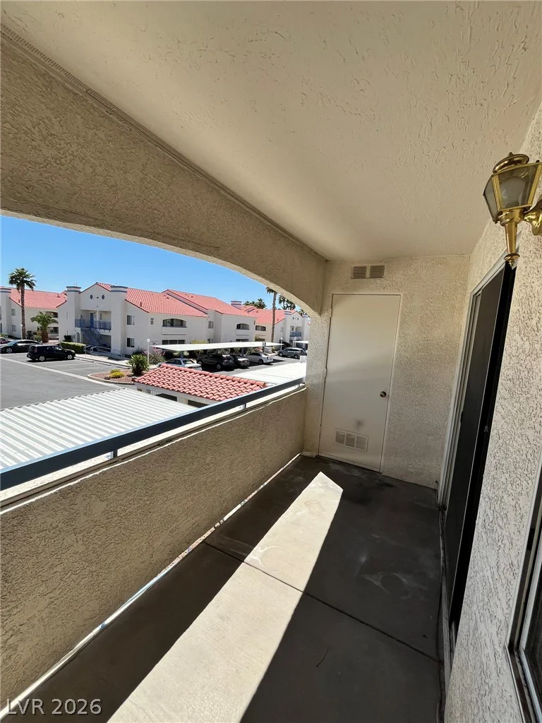 2725 Nellis, Las Vegas, NV 89121