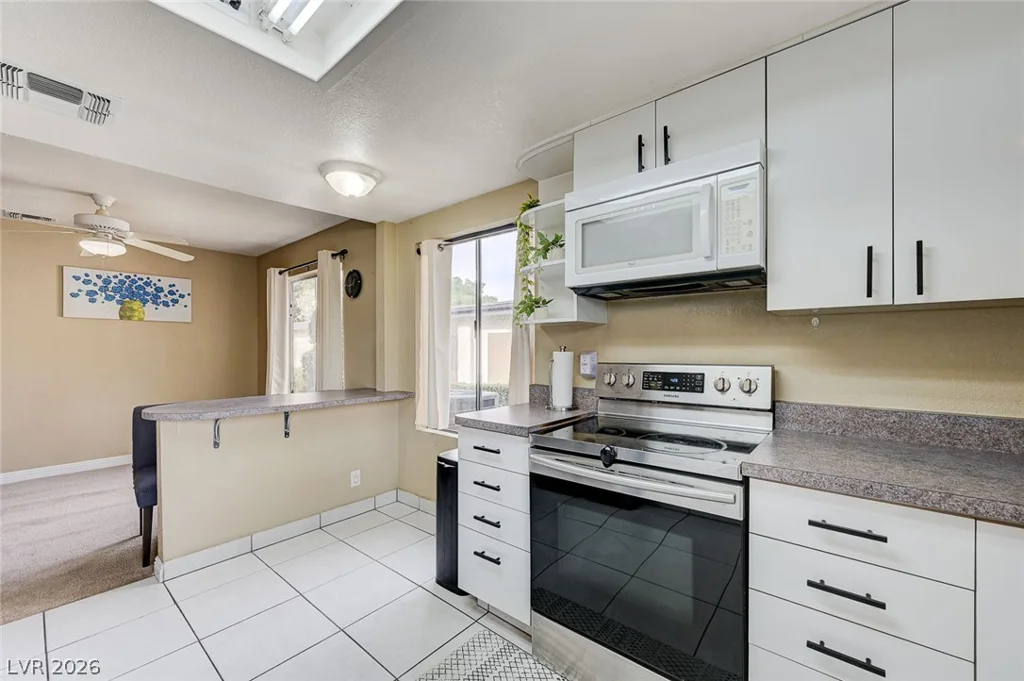 2471 Palmera, Las Vegas, NV 89121