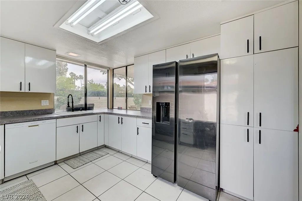 2471 Palmera, Las Vegas, NV 89121