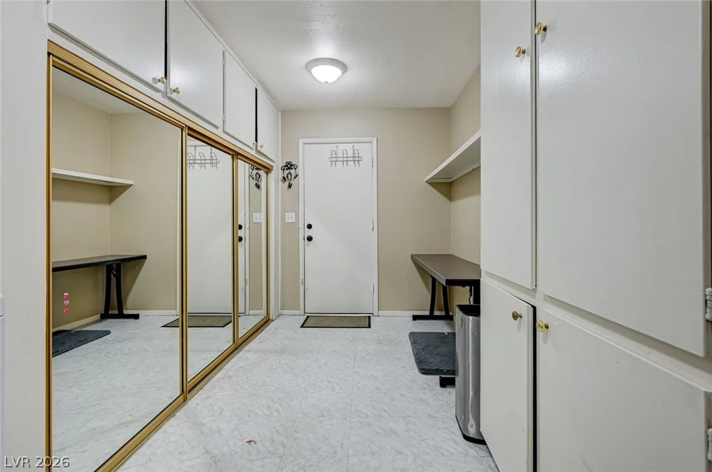 2471 Palmera, Las Vegas, NV 89121