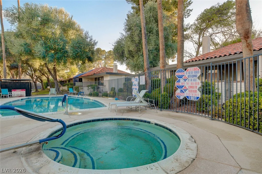 2471 Palmera, Las Vegas, NV 89121