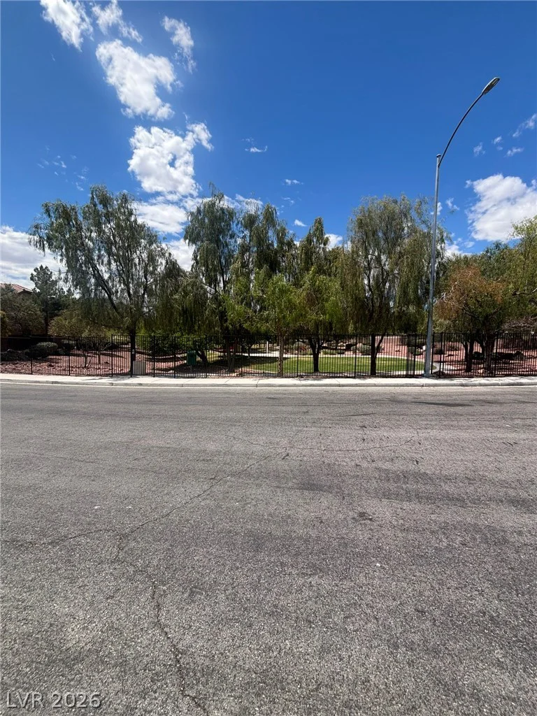 5716 Native Sunflower, North Las Vegas, NV 89031