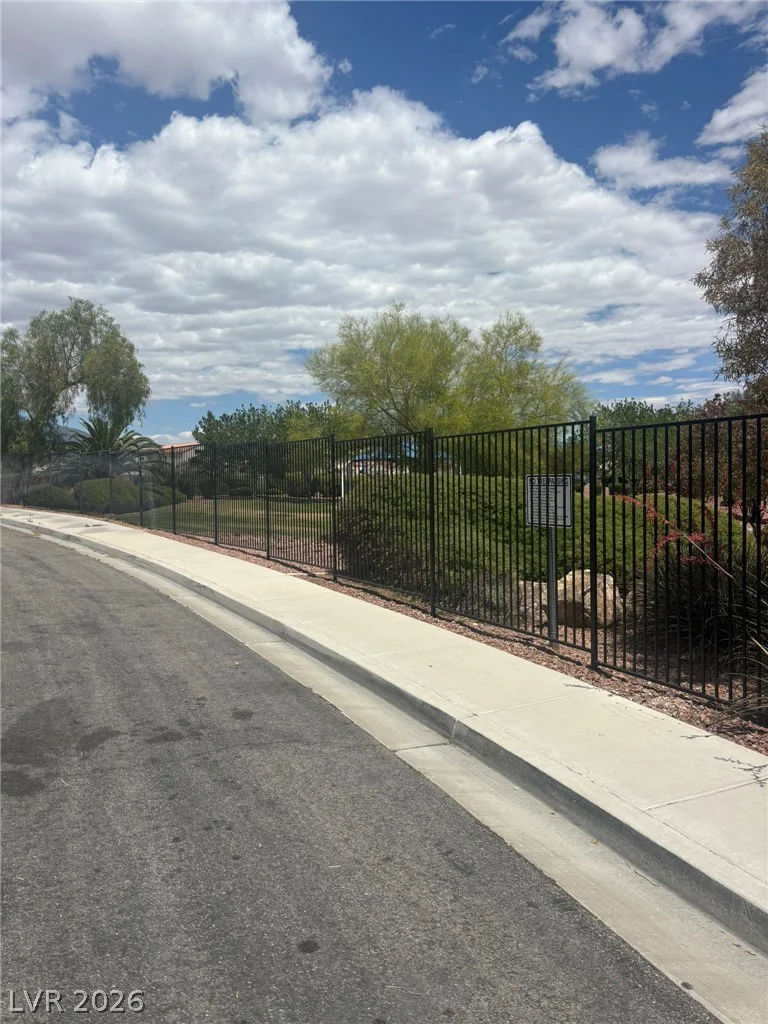 5716 Native Sunflower, North Las Vegas, NV 89031