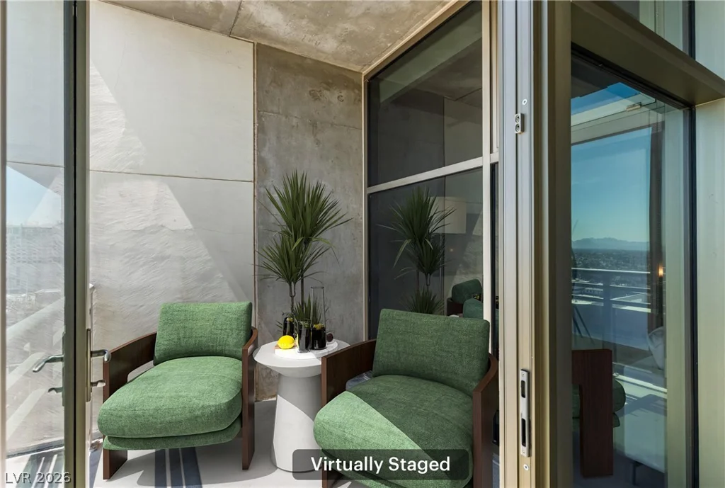 353 Bonneville, Las Vegas, NV 89101