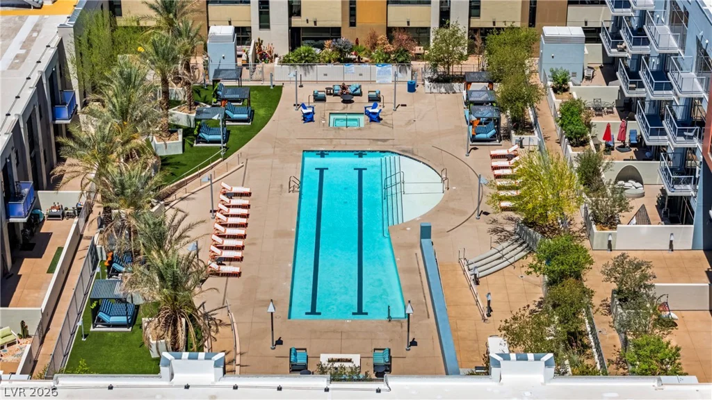 353 Bonneville, Las Vegas, NV 89101