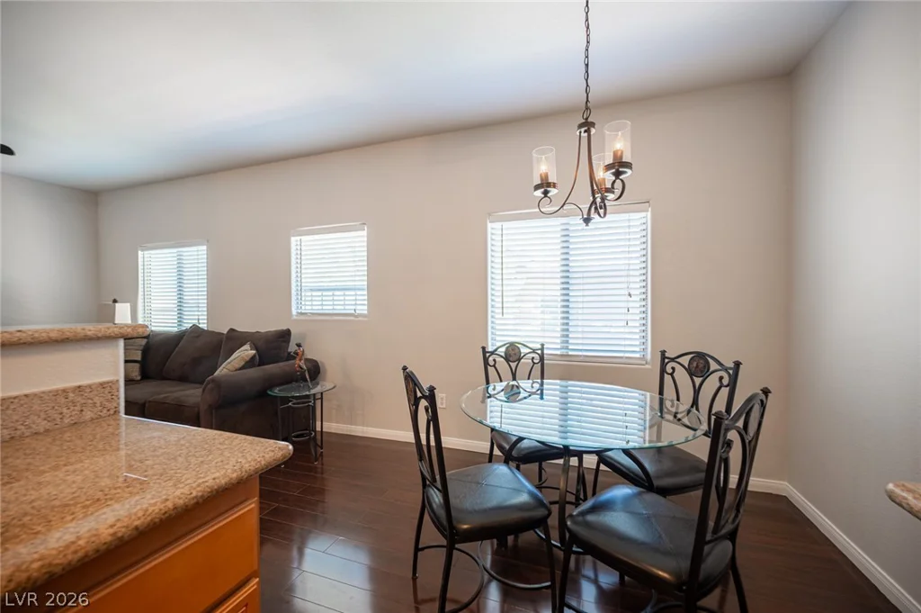 7701 Robindale, Las Vegas, NV 89113