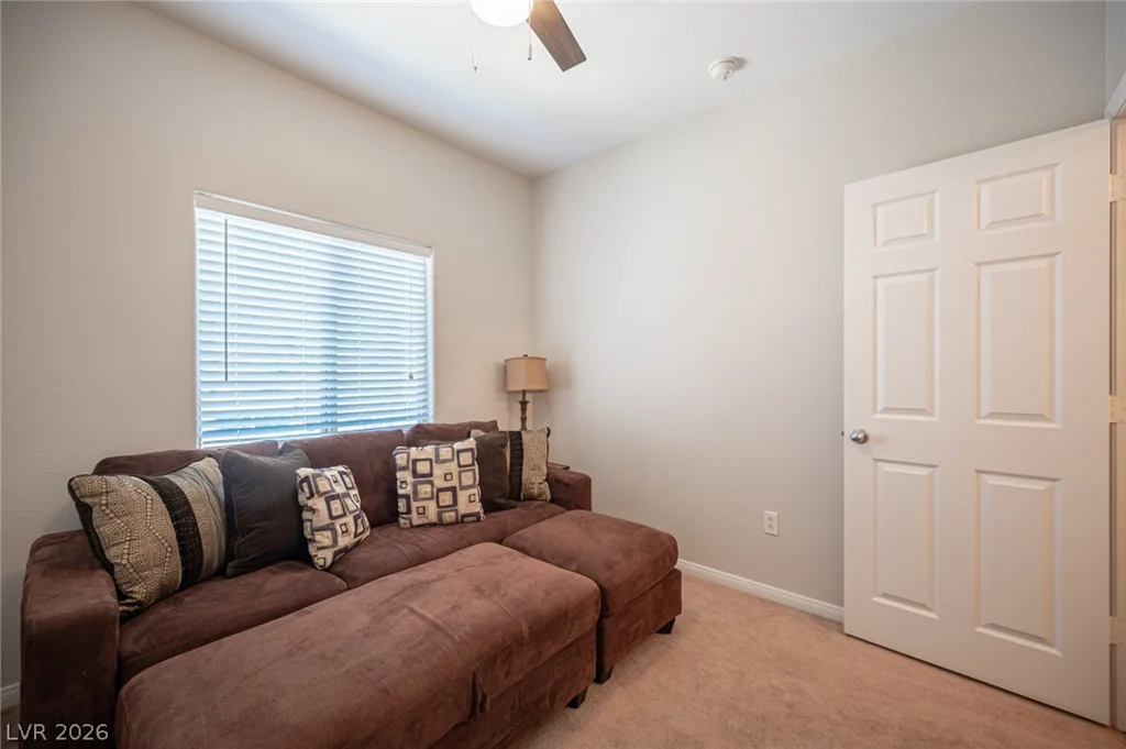 7701 Robindale, Las Vegas, NV 89113