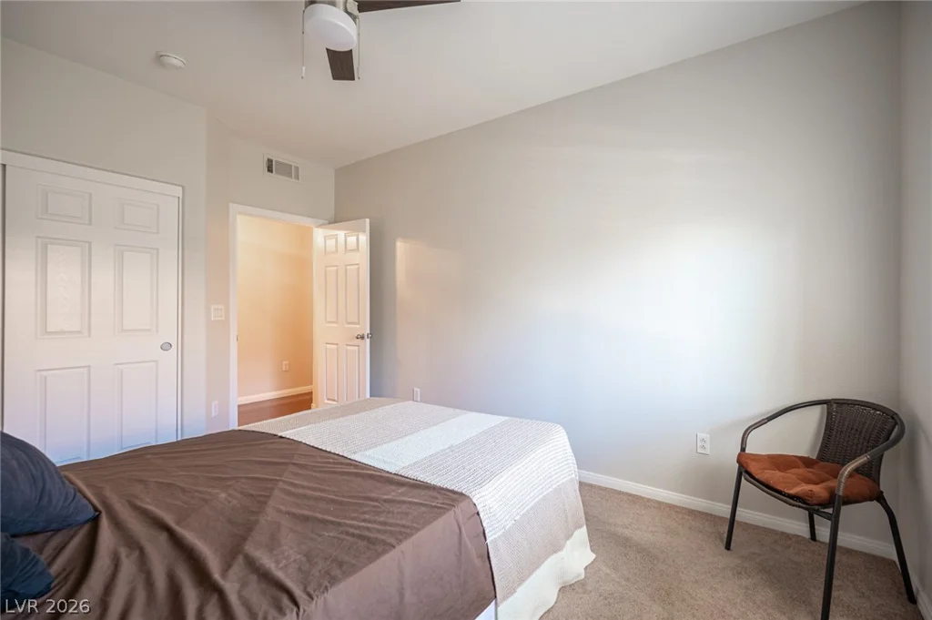 7701 Robindale, Las Vegas, NV 89113