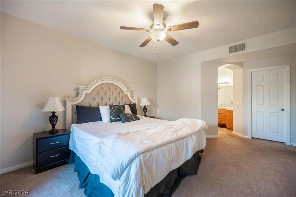 7701 Robindale, Las Vegas, NV 89113