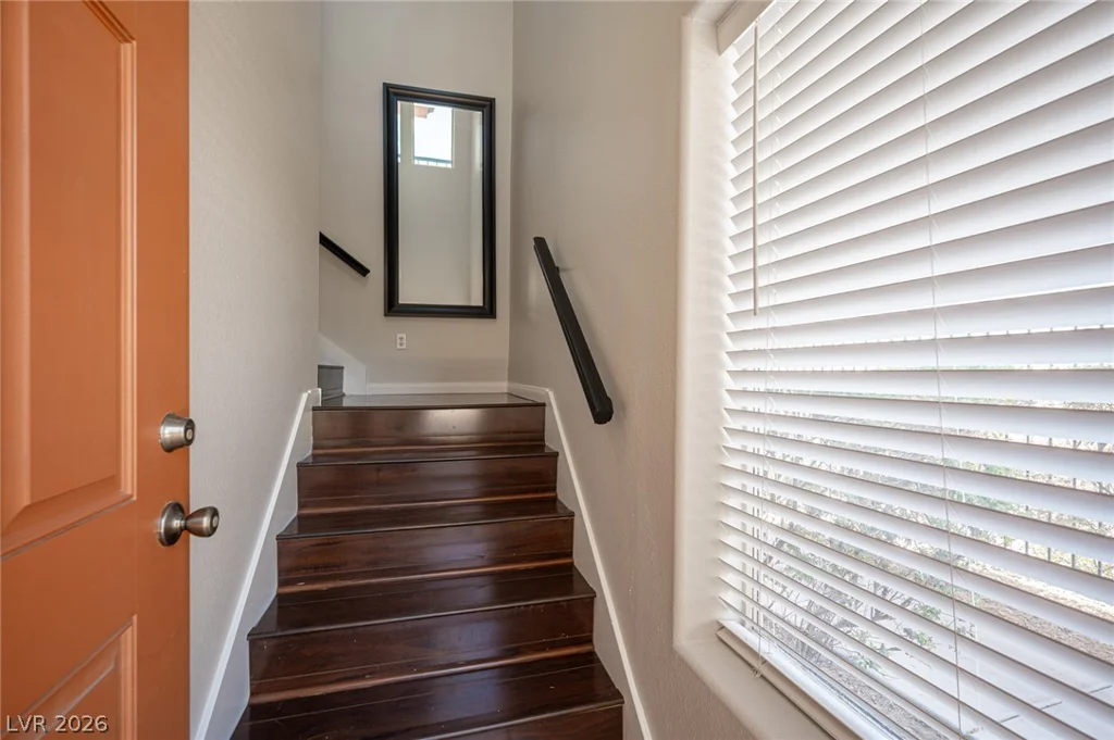 7701 Robindale, Las Vegas, NV 89113