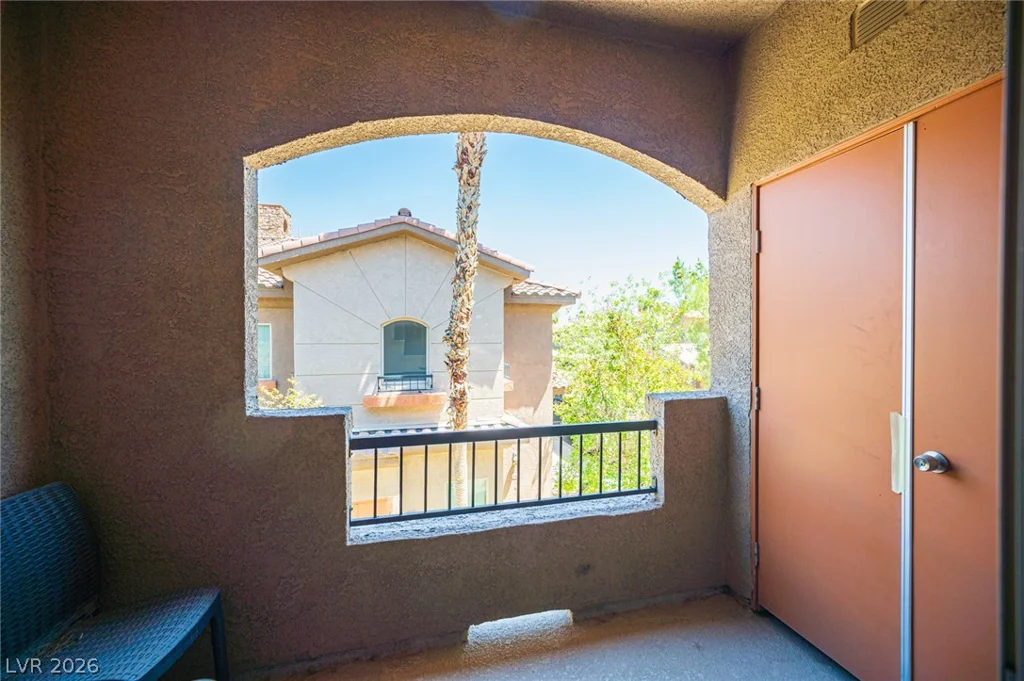 7701 Robindale, Las Vegas, NV 89113