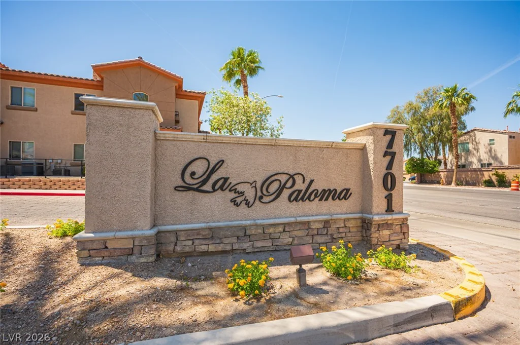 7701 Robindale, Las Vegas, NV 89113