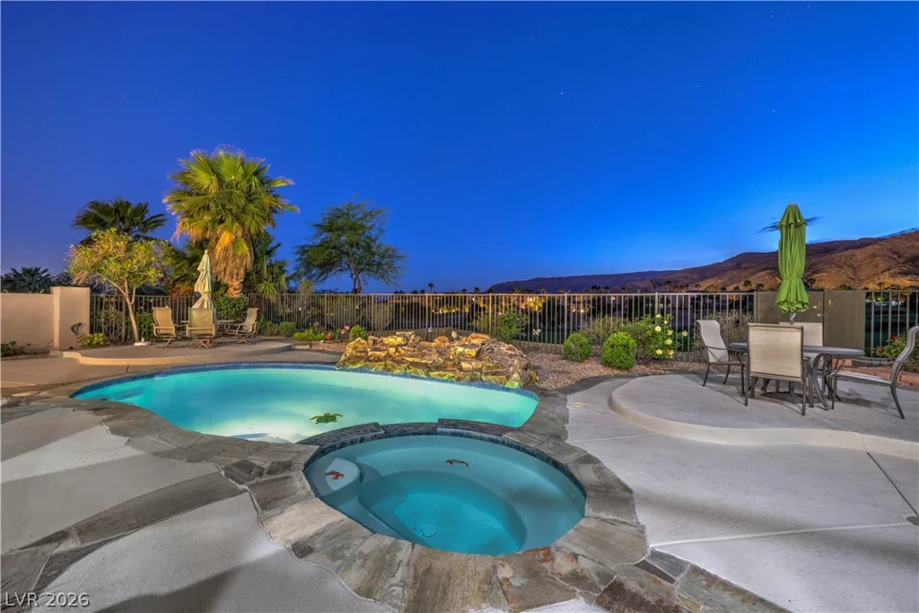 2571 Red Springs, Las Vegas, NV 89135