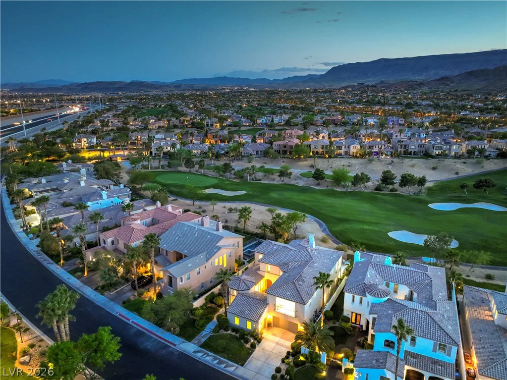 2571 Red Springs, Las Vegas, NV 89135