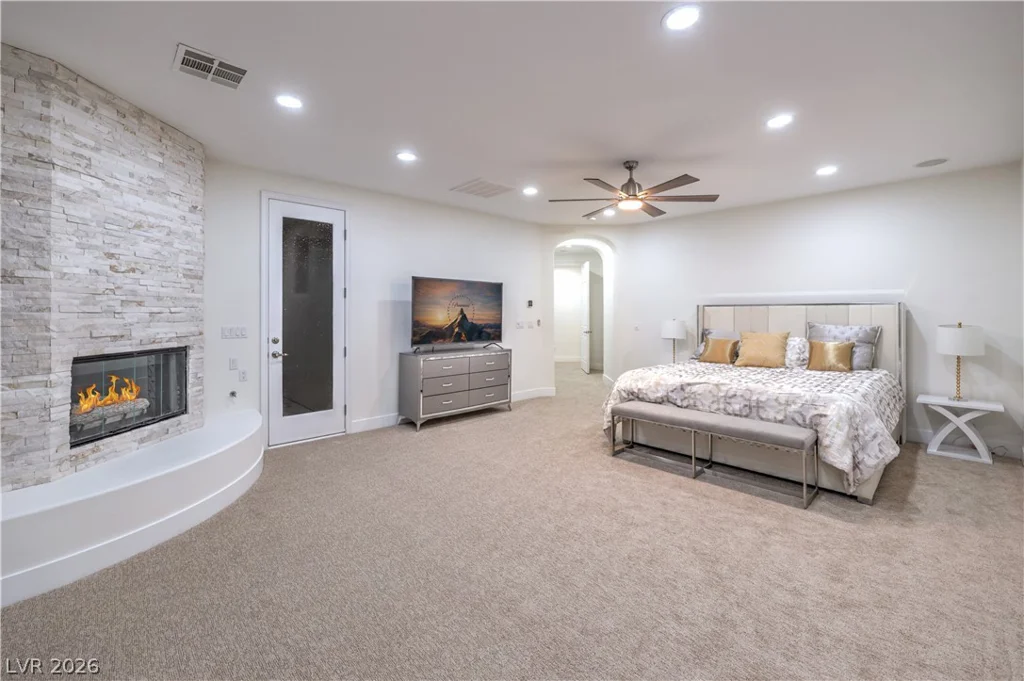 2571 Red Springs, Las Vegas, NV 89135