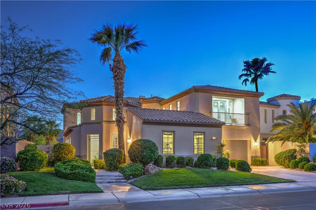 2571 Red Springs, Las Vegas, NV 89135