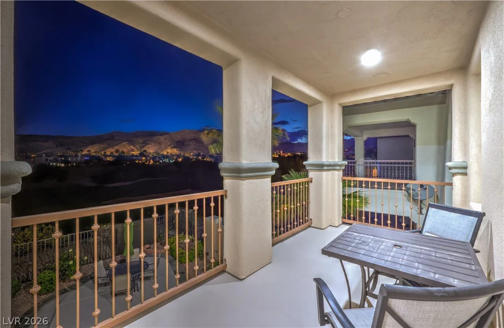 2571 Red Springs, Las Vegas, NV 89135