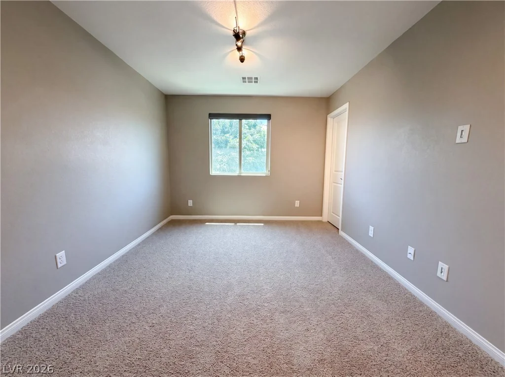 6586 Dolian Creek, Las Vegas, NV 89148