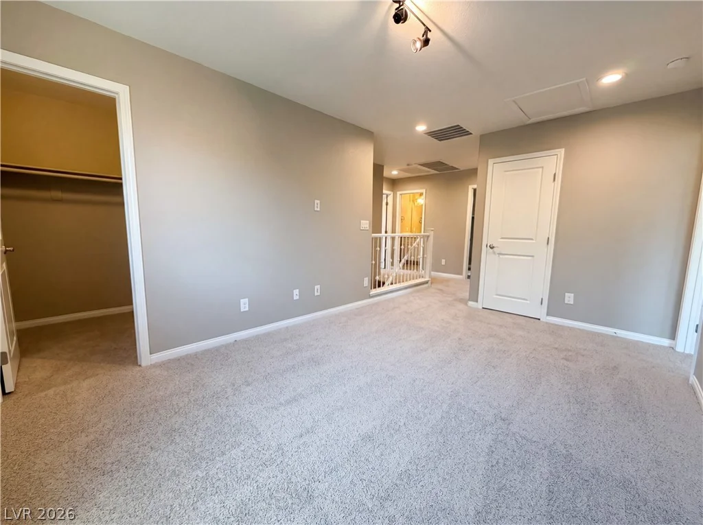 6586 Dolian Creek, Las Vegas, NV 89148