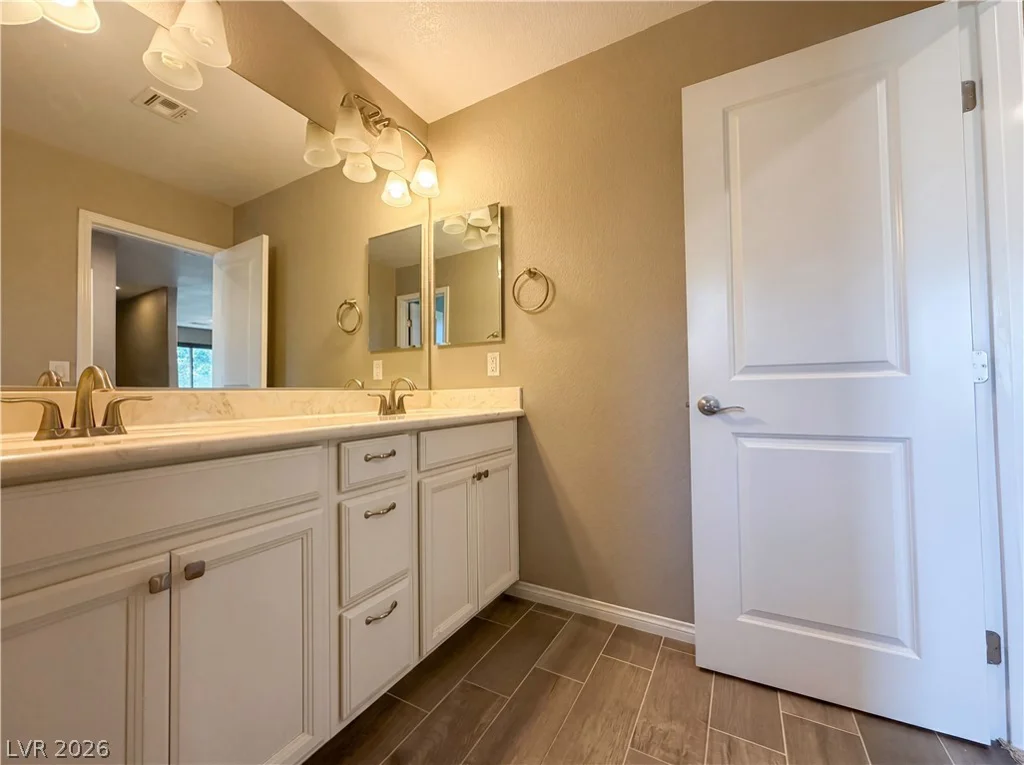 6586 Dolian Creek, Las Vegas, NV 89148