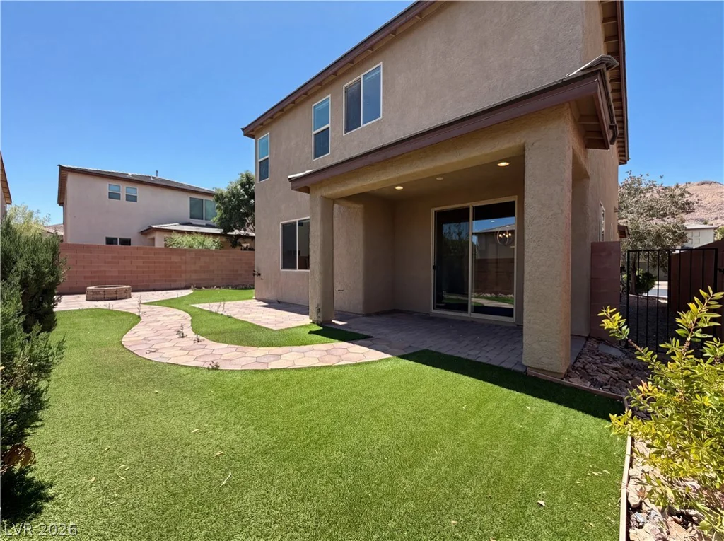 6586 Dolian Creek, Las Vegas, NV 89148