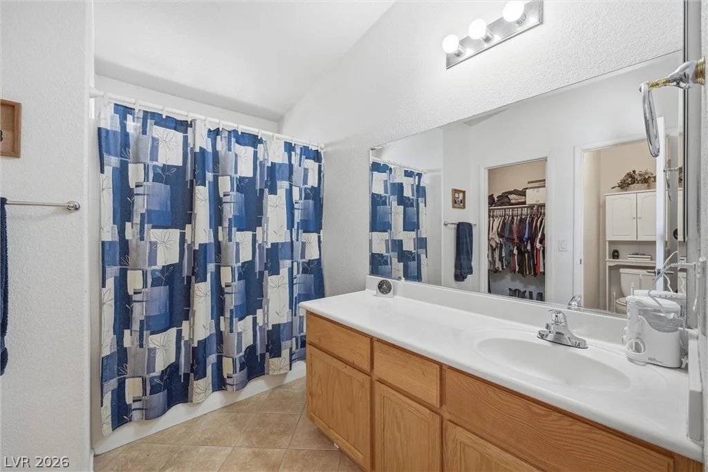 5329 Manor Stone, North Las Vegas, NV 89081