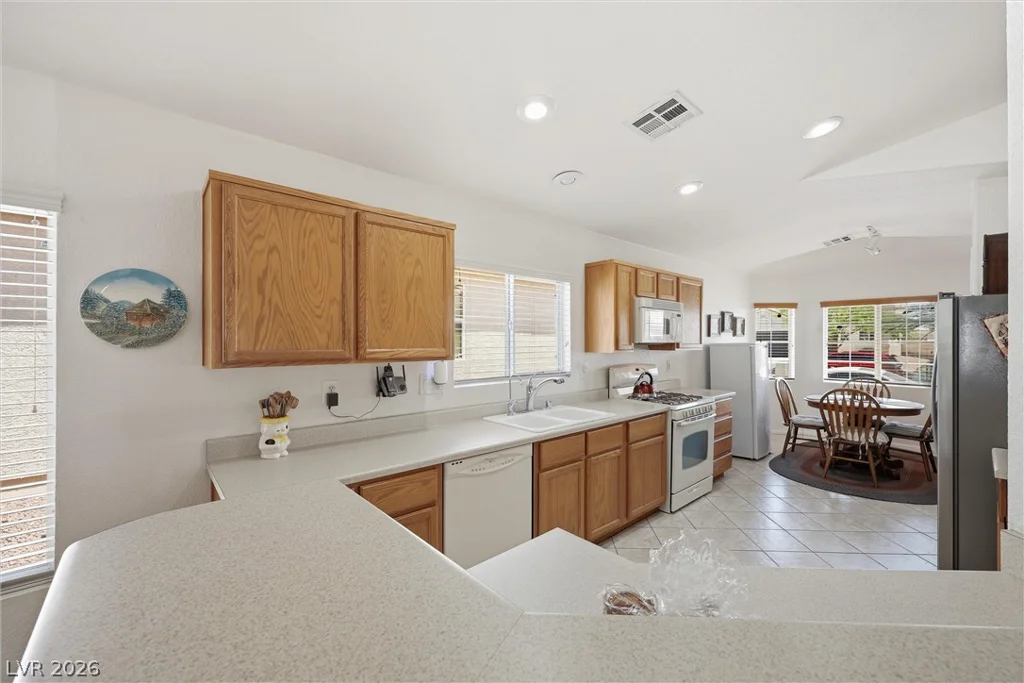 5329 Manor Stone, North Las Vegas, NV 89081